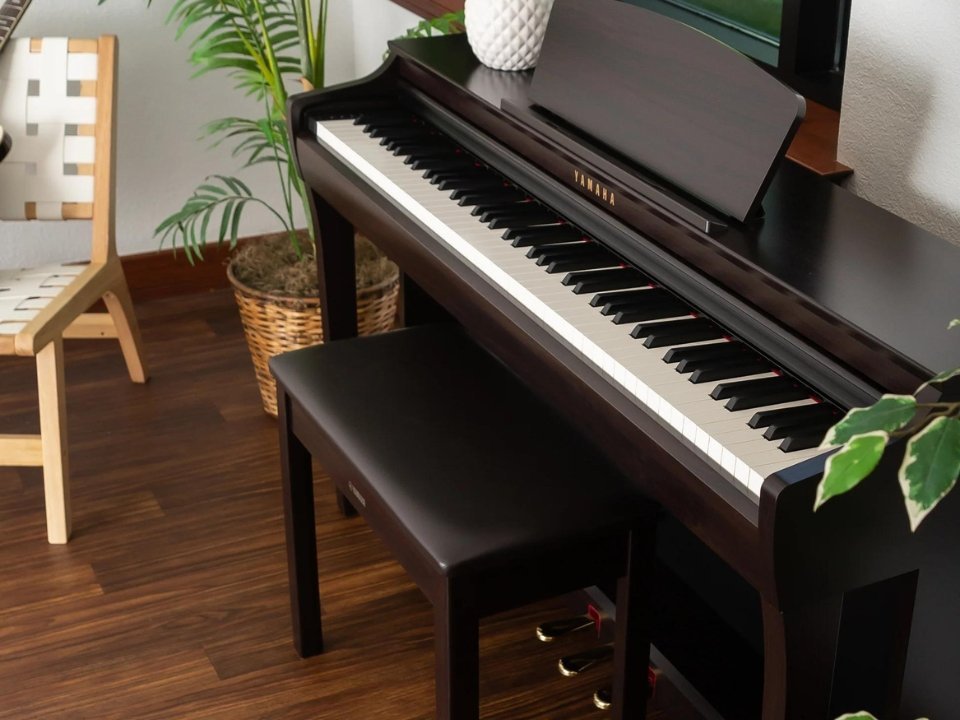 YAMAHA CLP-725 R - Đánh giá chi tiết tại Piano House